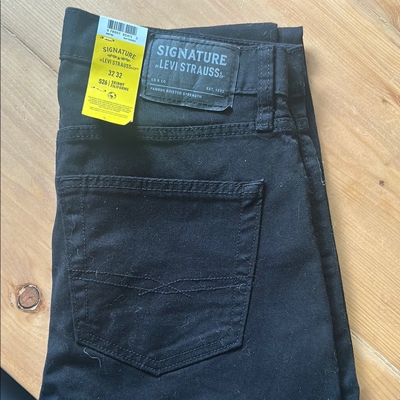 Levi's Black Straight Jeans Smooth Finish - Picture 1 of 3